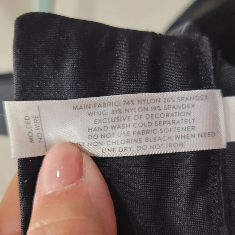 38H Black Livi Active Molded Bra No-wire Medium Impact Sport